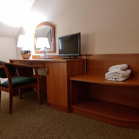 Hotel Jola Września Dış mekan fotoğraf
