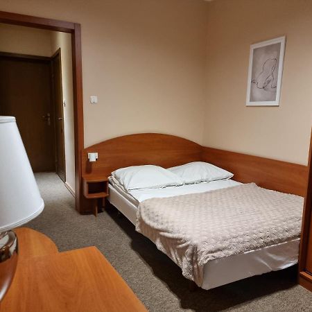 Hotel Jola Września Dış mekan fotoğraf