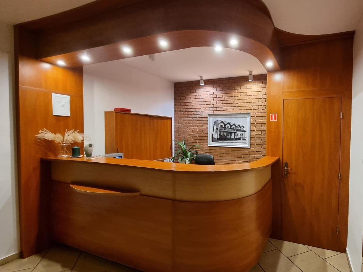 Hotel Jola Września Dış mekan fotoğraf